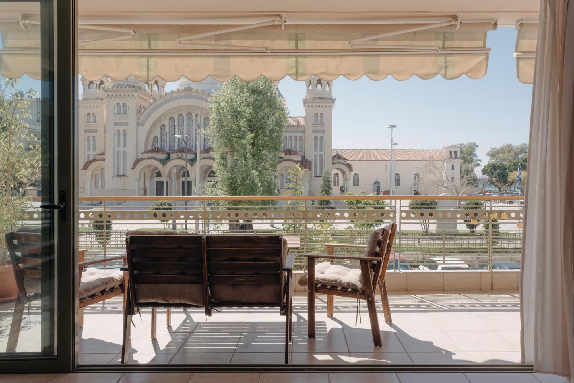 Lazarus 2Bd Apartment In The Center باترا المظهر الخارجي الصورة